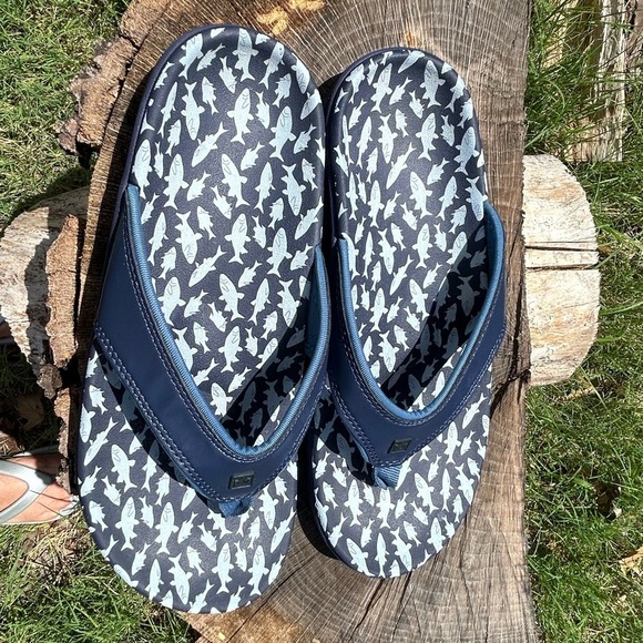 Spenco Ocean Orthotic Navy fish Flip Flops Sz-7B. N - Picture 8 of 11